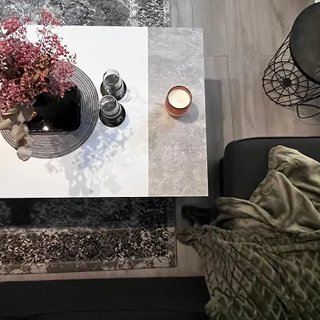 Flattyone Ruhrgebiet - Schlafkomfort Und Anbindung - Neu Renoviert Бохум Экстерьер фото