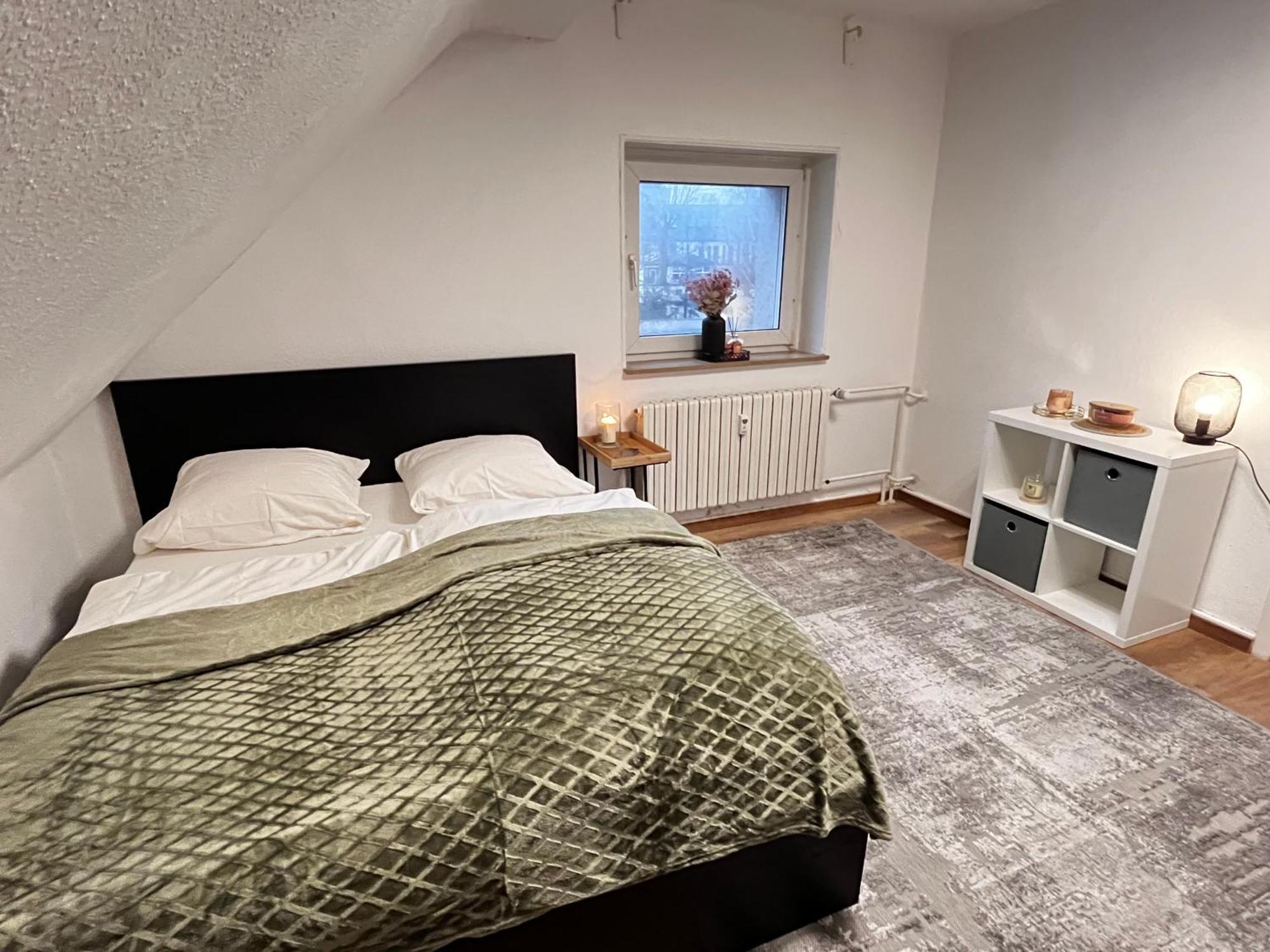 Flattyone Ruhrgebiet - Schlafkomfort Und Anbindung - Neu Renoviert *